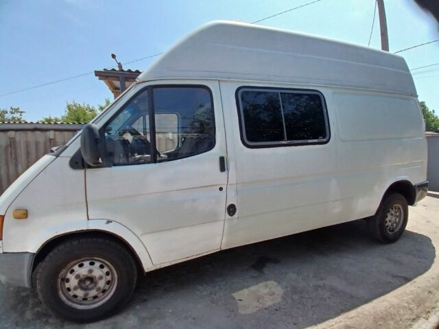 Белый Форд Транзит, объемом двигателя 2.5 л и пробегом 550 тыс. км за 3000 $, фото 1 на Automoto.ua