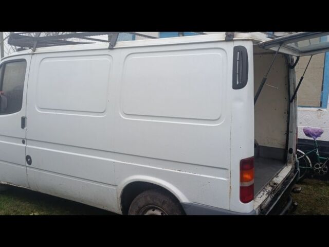 Білий Форд Транзит, об'ємом двигуна 2.5 л та пробігом 300 тис. км за 3100 $, фото 1 на Automoto.ua