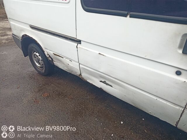 Белый Форд Транзит, объемом двигателя 2.5 л и пробегом 700 тыс. км за 1668 $, фото 2 на Automoto.ua