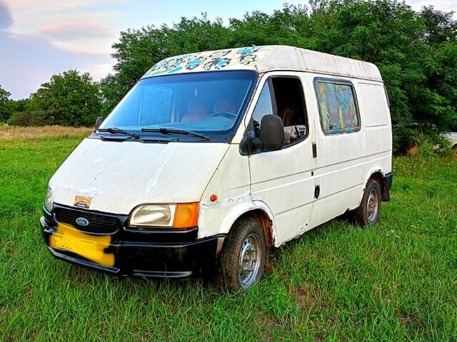 Форд Транзит 1995 в Петропавловке на Automoto.ua Белый Форд Транзит, объемом двигателя 2.5 л и пробегом 334 тыс. км за 1700 $, фото 2 на Automoto.ua