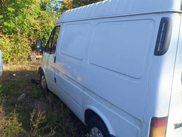 Білий Форд Транзит, об'ємом двигуна 0 л та пробігом 400 тис. км за 594 $, фото 2 на Automoto.ua