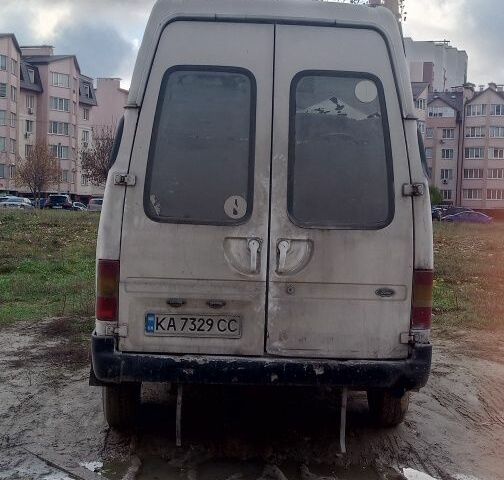Білий Форд Транзит, об'ємом двигуна 2.5 л та пробігом 400 тис. км за 2000 $, фото 1 на Automoto.ua