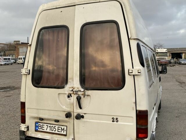 Белый Форд Транзит, объемом двигателя 2.5 л и пробегом 200 тыс. км за 1200 $, фото 3 на Automoto.ua