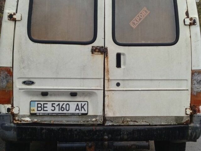 Белый Форд Транзит, объемом двигателя 2.5 л и пробегом 300 тыс. км за 811 $, фото 2 на Automoto.ua