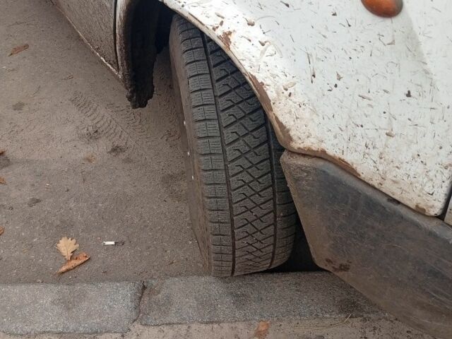 Белый Форд Транзит, объемом двигателя 2.5 л и пробегом 907 тыс. км за 3000 $, фото 2 на Automoto.ua