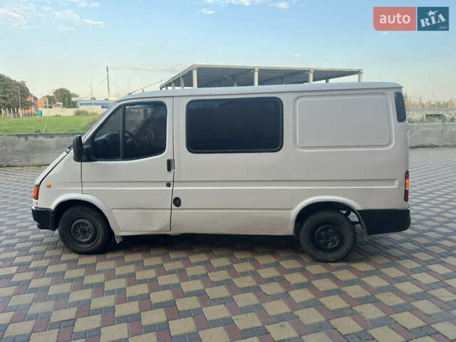 Білий Форд Транзит, об'ємом двигуна 2.5 л та пробігом 300 тис. км за 2700 $, фото 3 на Automoto.ua