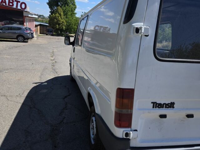 Белый Форд Транзит, объемом двигателя 0 л и пробегом 333 тыс. км за 3000 $, фото 7 на Automoto.ua