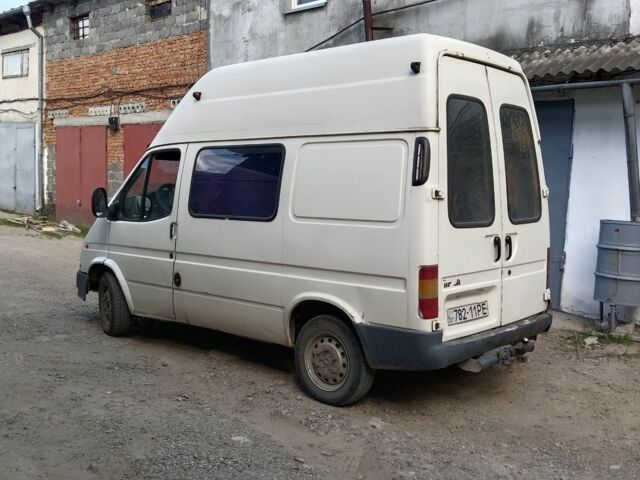 Белый Форд Транзит, объемом двигателя 0 л и пробегом 440 тыс. км за 2100 $, фото 2 на Automoto.ua