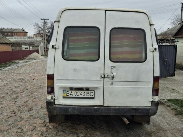 Белый Форд Транзит, объемом двигателя 2.5 л и пробегом 100 тыс. км за 2200 $, фото 1 на Automoto.ua