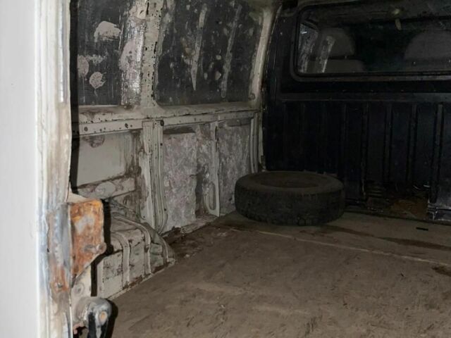 Форд Транзит 1997 в Бердичеве на Automoto.ua Белый Форд Транзит, объемом двигателя 2 л и пробегом 300 тыс. км за 1907 $, фото 4 на Automoto.ua