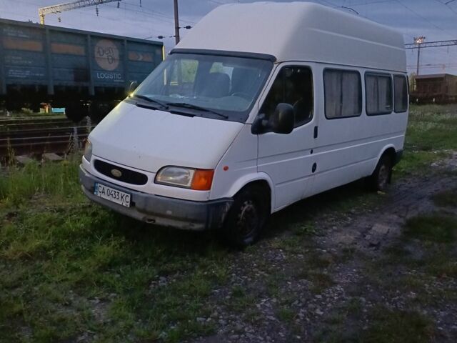 Білий Форд Транзит, об'ємом двигуна 2.5 л та пробігом 500 тис. км за 4200 $, фото 1 на Automoto.ua