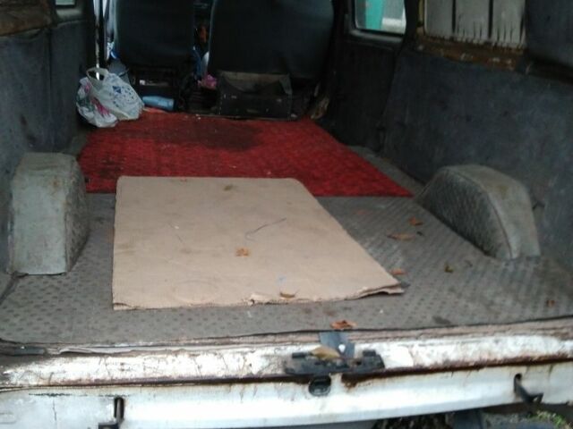 Белый Форд Транзит, объемом двигателя 2.5 л и пробегом 777 тыс. км за 1535 $, фото 4 на Automoto.ua