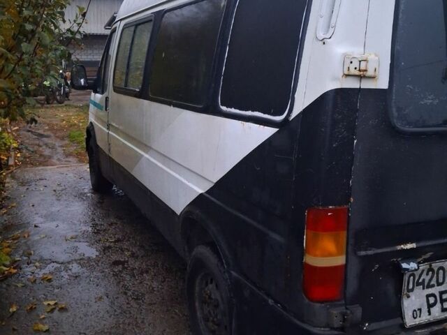 Білий Форд Транзит, об'ємом двигуна 0 л та пробігом 300 тис. км за 1429 $, фото 7 на Automoto.ua