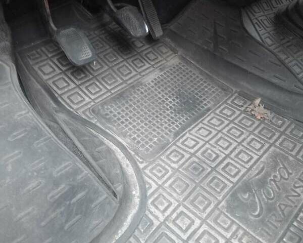 Форд Транзит 1998 у Києві на Automoto.ua Білий Форд Транзит, об'ємом двигуна 2.5 л та пробігом 250 тис. км за 2900 $, фото 5 на Automoto.ua