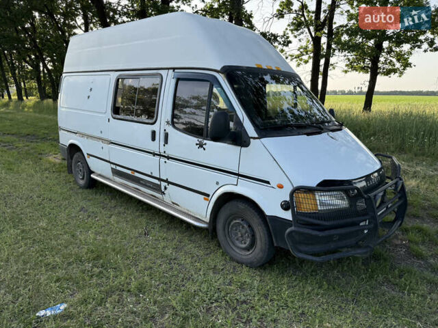 Белый Форд Транзит, объемом двигателя 2.5 л и пробегом 300 тыс. км за 3300 $, фото 2 на Automoto.ua