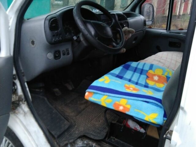 Белый Форд Транзит, объемом двигателя 2.5 л и пробегом 777 тыс. км за 1535 $, фото 7 на Automoto.ua