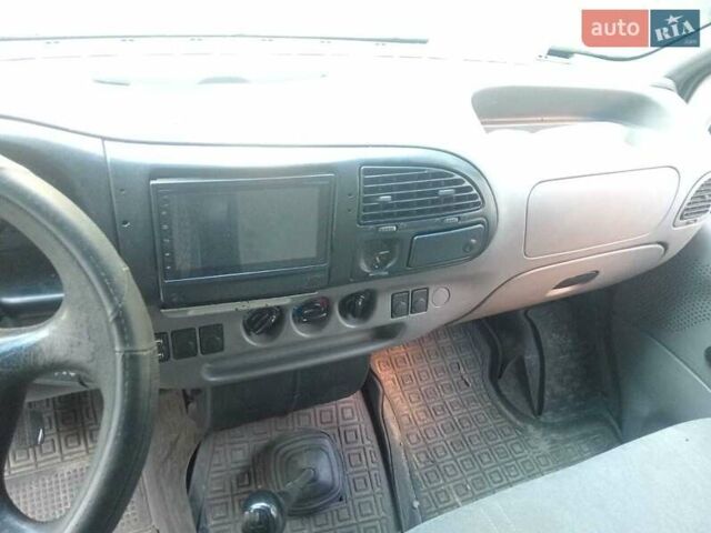 Форд Транзит 1998 у Києві на Automoto.ua Білий Форд Транзит, об'ємом двигуна 2.5 л та пробігом 250 тис. км за 2900 $, фото 7 на Automoto.ua