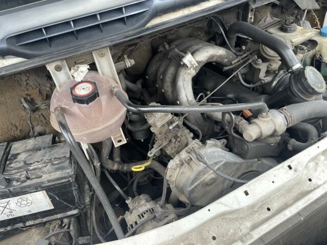 Белый Форд Транзит, объемом двигателя 2.5 л и пробегом 500 тыс. км за 1800 $, фото 7 на Automoto.ua