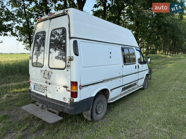 Белый Форд Транзит, объемом двигателя 2.5 л и пробегом 300 тыс. км за 3300 $, фото 3 на Automoto.ua