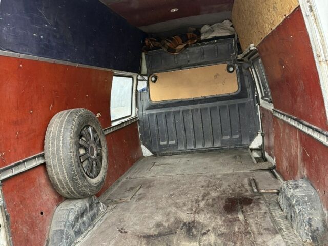 Білий Форд Транзит, об'ємом двигуна 2.5 л та пробігом 700 тис. км за 3500 $, фото 6 на Automoto.ua