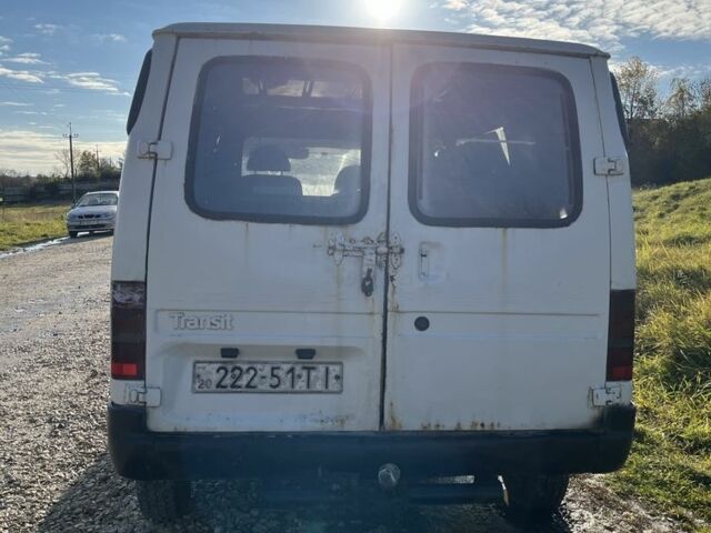 Білий Форд Транзит, об'ємом двигуна 2.5 л та пробігом 500 тис. км за 1320 $, фото 2 на Automoto.ua