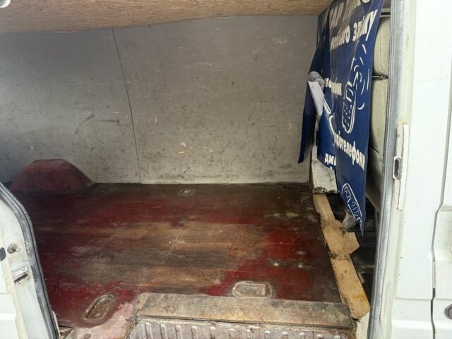 Белый Форд Транзит, объемом двигателя 2.5 л и пробегом 300 тыс. км за 2750 $, фото 6 на Automoto.ua