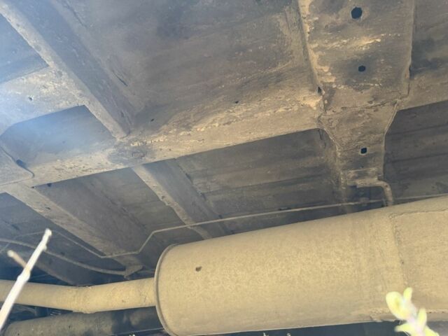 Білий Форд Транзит, об'ємом двигуна 2.5 л та пробігом 400 тис. км за 2100 $, фото 17 на Automoto.ua