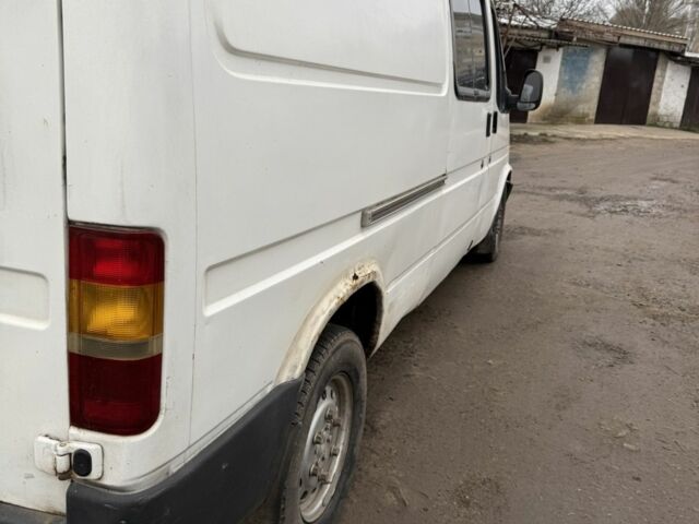 Білий Форд Транзит, об'ємом двигуна 2.5 л та пробігом 700 тис. км за 3500 $, фото 2 на Automoto.ua