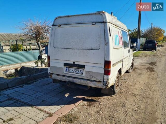 Білий Форд Транзит, об'ємом двигуна 2.5 л та пробігом 290 тис. км за 1400 $, фото 4 на Automoto.ua