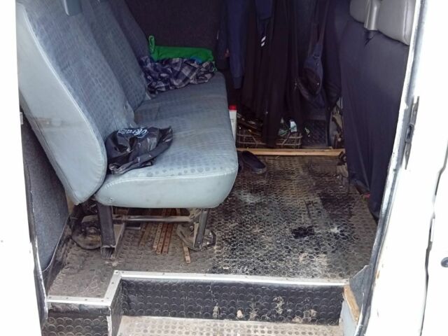 Форд Транзит 1999 у Луцьку на Automoto.ua Білий Форд Транзит, об'ємом двигуна 2.5 л та пробігом 500 тис. км за 1900 $, фото 5 на Automoto.ua