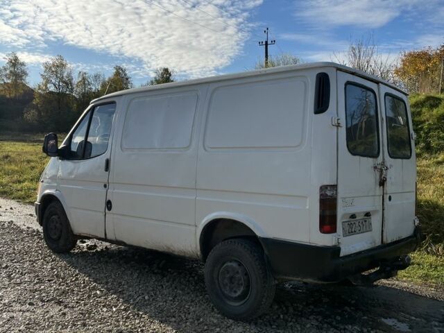 Білий Форд Транзит, об'ємом двигуна 2.5 л та пробігом 500 тис. км за 1320 $, фото 1 на Automoto.ua
