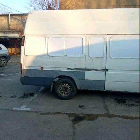 Білий Форд Транзит, об'ємом двигуна 2.5 л та пробігом 400 тис. км за 2000 $, фото 3 на Automoto.ua