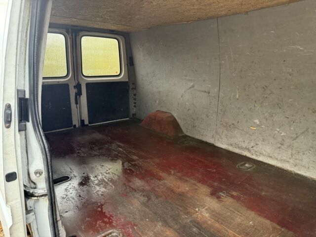 Білий Форд Транзит, об'ємом двигуна 2.5 л та пробігом 400 тис. км за 2100 $, фото 7 на Automoto.ua