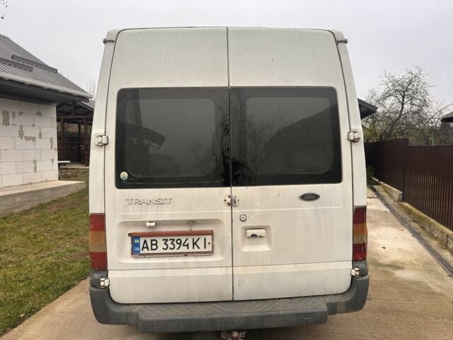 Белый Форд Транзит, объемом двигателя 2.5 л и пробегом 350 тыс. км за 3574 $, фото 3 на Automoto.ua