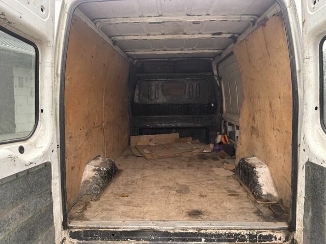 Белый Форд Транзит, объемом двигателя 2.5 л и пробегом 350 тыс. км за 3574 $, фото 2 на Automoto.ua