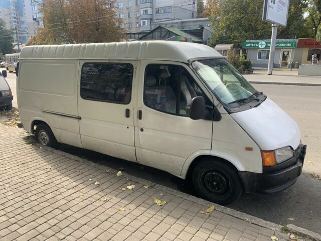 Белый Форд Транзит, объемом двигателя 2.5 л и пробегом 300 тыс. км за 2700 $, фото 1 на Automoto.ua