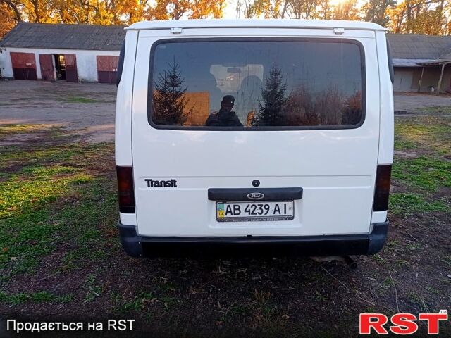 Белый Форд Транзит, объемом двигателя 2.5 л и пробегом 525 тыс. км за 3300 $, фото 2 на Automoto.ua