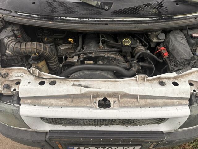 Белый Форд Транзит, объемом двигателя 2.5 л и пробегом 350 тыс. км за 3574 $, фото 1 на Automoto.ua