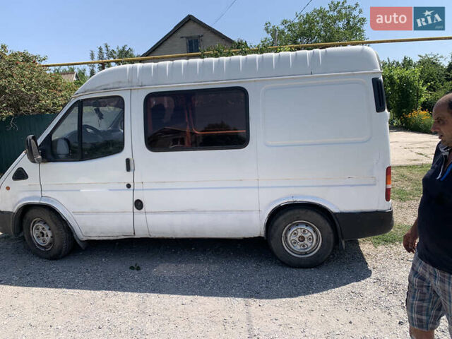 Білий Форд Транзит, об'ємом двигуна 2.5 л та пробігом 352 тис. км за 3200 $, фото 2 на Automoto.ua