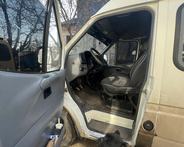Білий Форд Транзит, об'ємом двигуна 2.5 л та пробігом 400 тис. км за 3000 $, фото 4 на Automoto.ua
