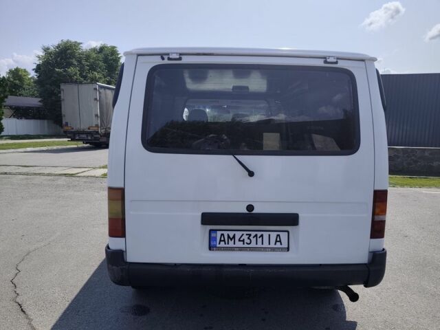 Белый Форд Транзит, объемом двигателя 2 л и пробегом 270 тыс. км за 3700 $, фото 5 на Automoto.ua