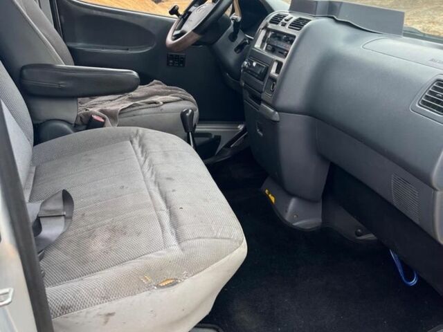 Белый Форд Транзит, объемом двигателя 2.4 л и пробегом 333 тыс. км за 1750 $, фото 5 на Automoto.ua