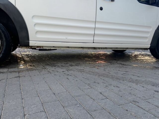 Белый Форд Транзит, объемом двигателя 1.8 л и пробегом 300 тыс. км за 3200 $, фото 5 на Automoto.ua