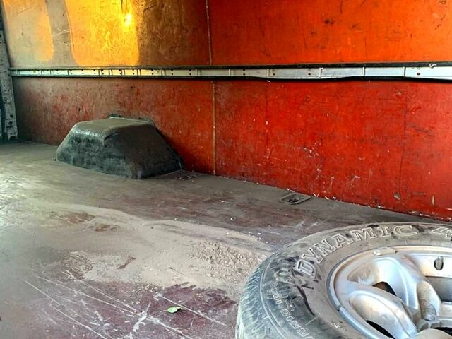 Белый Форд Транзит, объемом двигателя 2.4 л и пробегом 300 тыс. км за 6200 $, фото 4 на Automoto.ua