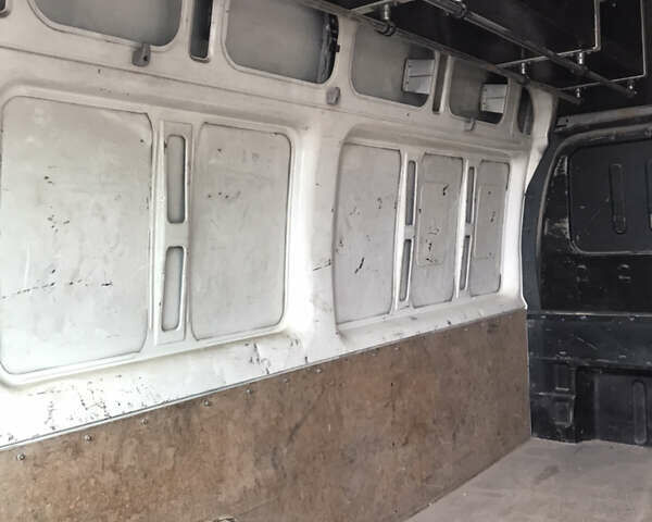 Білий Форд Транзит, об'ємом двигуна 2.4 л та пробігом 165 тис. км за 4500 $, фото 7 на Automoto.ua