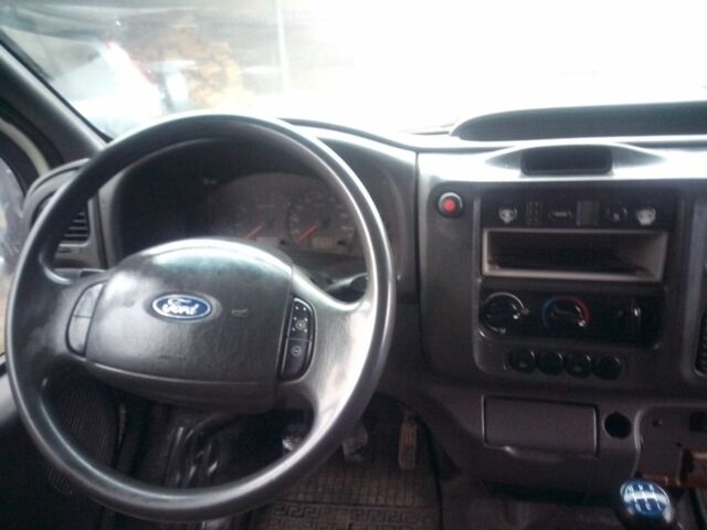 Белый Форд Транзит, объемом двигателя 2.4 л и пробегом 340 тыс. км за 3000 $, фото 6 на Automoto.ua