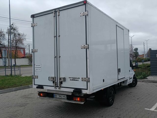 Белый Форд Транзит, объемом двигателя 2.4 л и пробегом 325 тыс. км за 8499 $, фото 5 на Automoto.ua