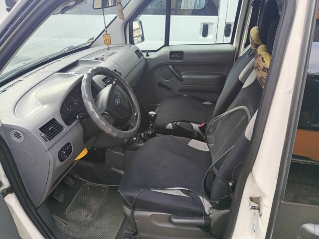 Білий Форд Транзит, об'ємом двигуна 1.8 л та пробігом 360 тис. км за 1900 $, фото 9 на Automoto.ua