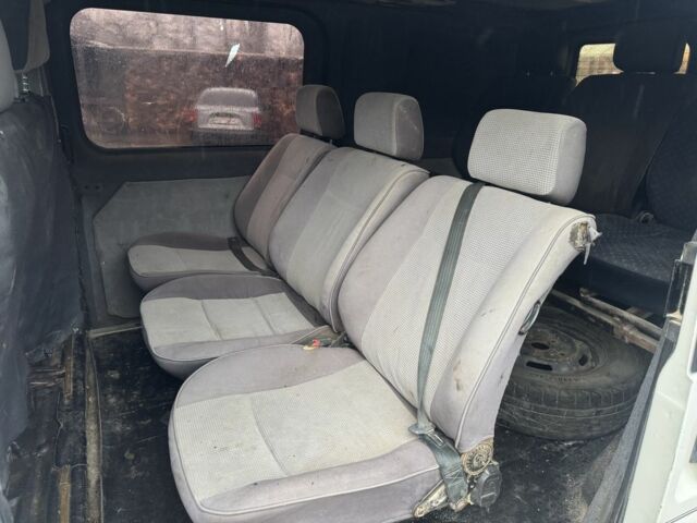 Белый Форд Транзит, объемом двигателя 2 л и пробегом 400 тыс. км за 2350 $, фото 7 на Automoto.ua