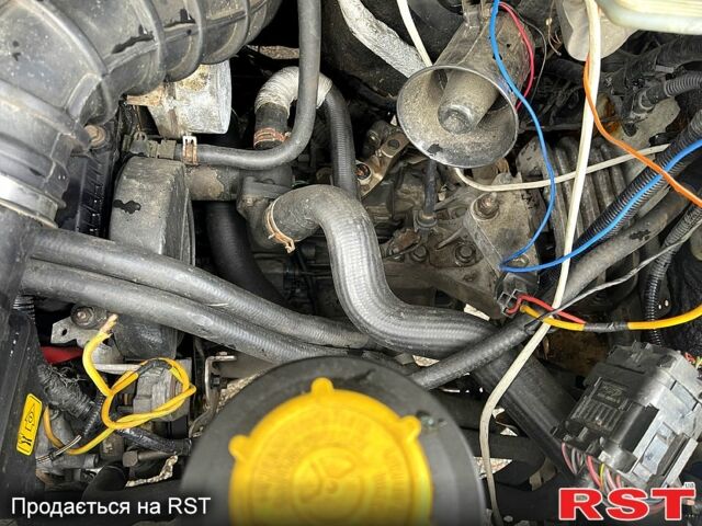 Форд Транзит 2003 у Кременчуге на Automoto.ua Білий Форд Транзит, об'ємом двигуна 2 л та пробігом 0 тис. км за 5000 $, фото 8 на Automoto.ua